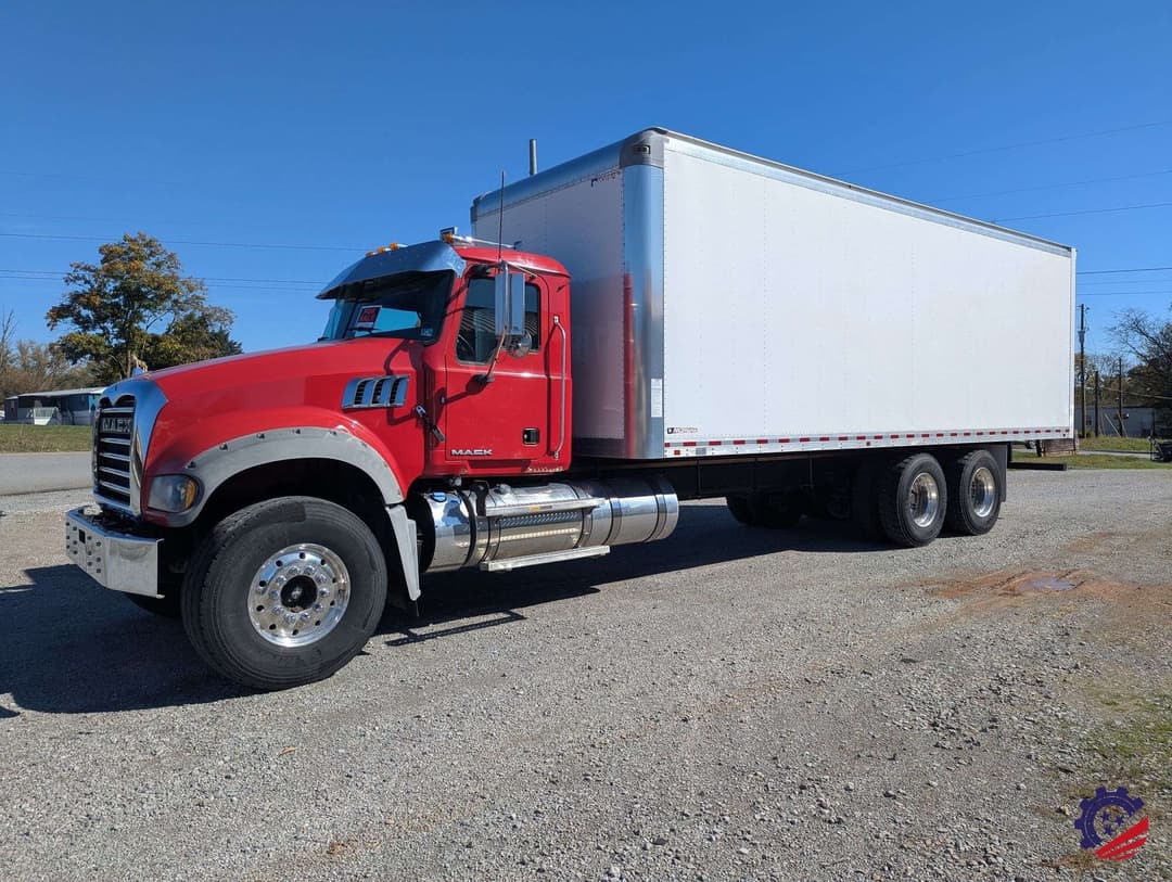 Image of Mack Granite GU713 Primary image