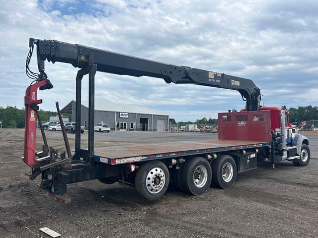 Image of Mack Granite GU713 equipment image 2
