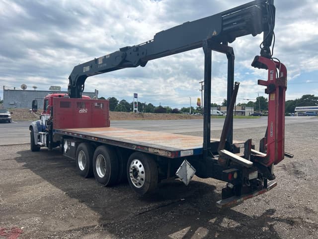 Image of Mack Granite GU713 equipment image 3