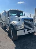 2016 Mack GU700 Image