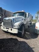 2016 Mack GU713 Image