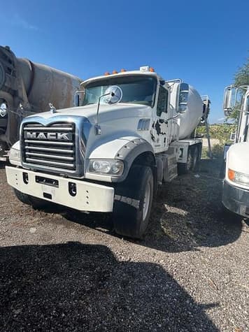 Main image Mack Granite GU713
