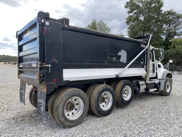 Image of Mack GU713 equipment image 2