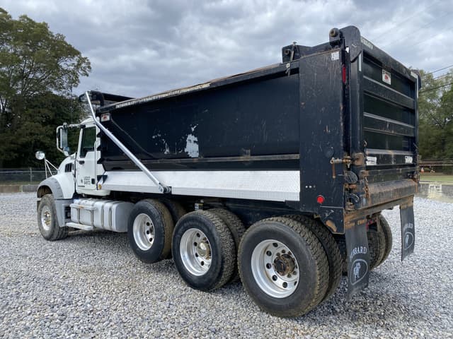 Image of Mack GU713 equipment image 1