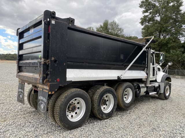 Image of Mack GU713 equipment image 2