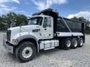 2016 Mack GU713 Image