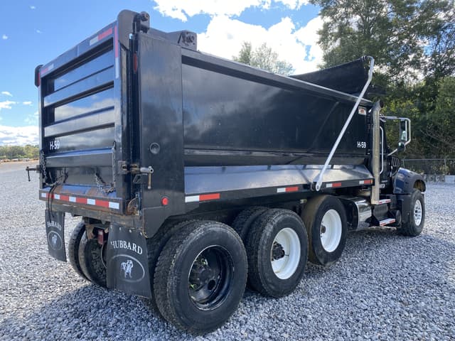 Image of Mack GU713 equipment image 2