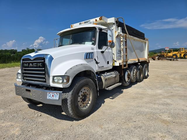Image of Mack GU713 equipment image 2