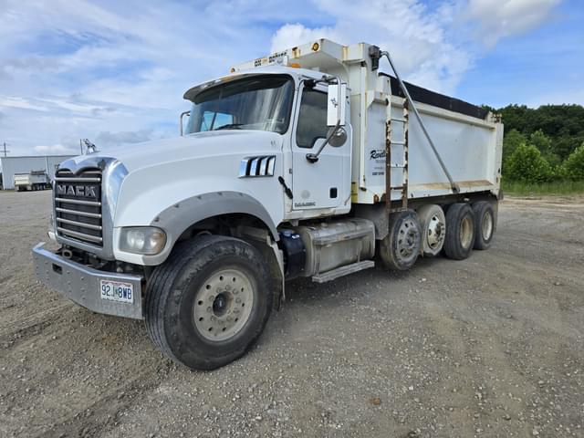 Image of Mack GU713 equipment image 2