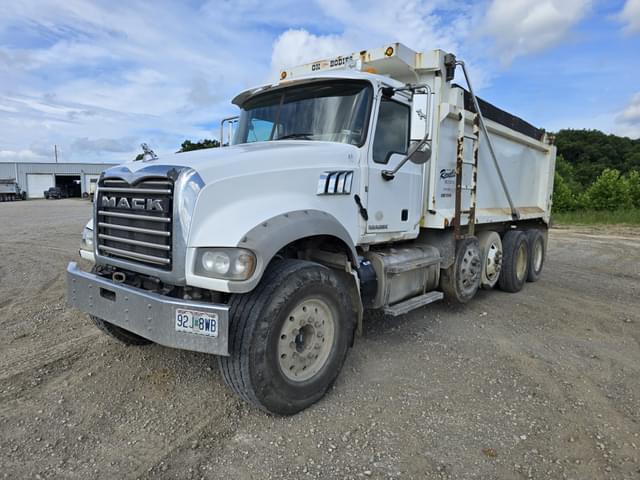 Image of Mack GU713 equipment image 1