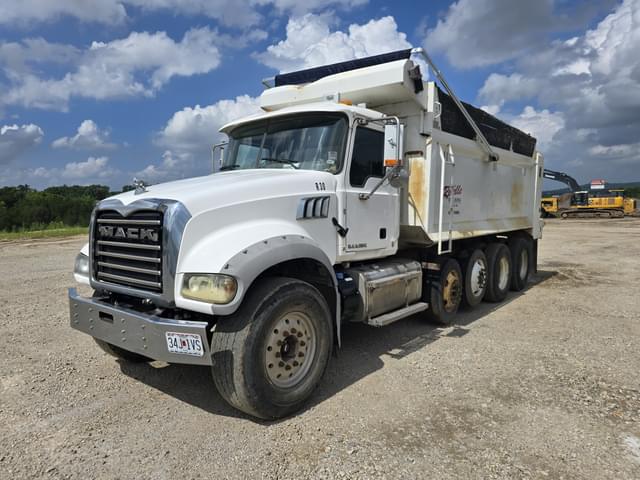 Image of Mack GU713 equipment image 2