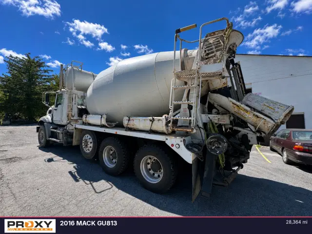 Image of Mack GU813 equipment image 2