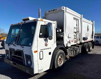 Main image Mack LEU613