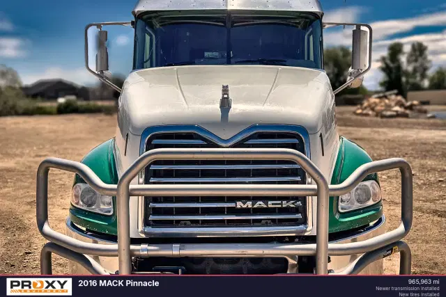 Image of Mack Pinnacle equipment image 3