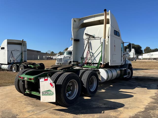 Image of Mack Pinnacle CXU613 equipment image 3