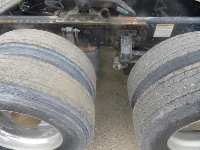 Image of Mack Pinnacle CXU613 equipment image 4