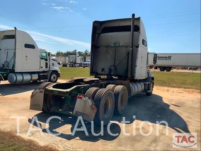 Image of Mack Pinnacle CXU613 equipment image 4