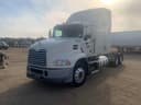 2016 Mack Pinnacle CXU613 Image