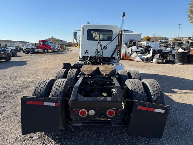 Image of Mack Pinnacle CXU613 equipment image 3