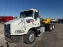 2016 Mack Pinnacle CXU613 Image
