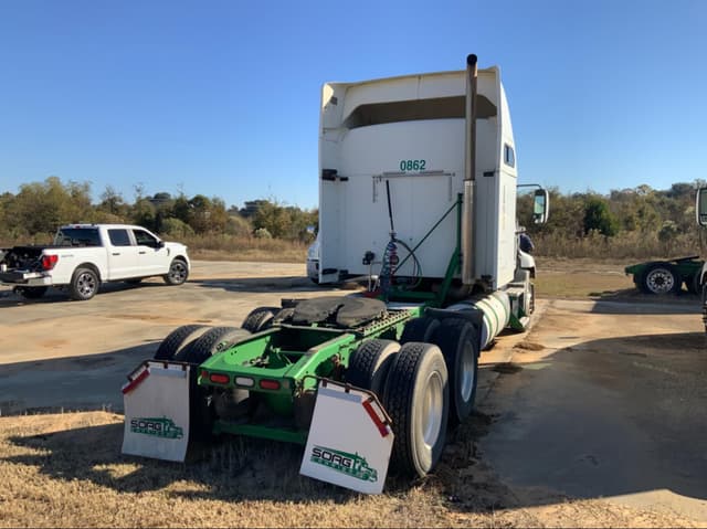 Image of Mack Pinnacle CXU613 equipment image 4