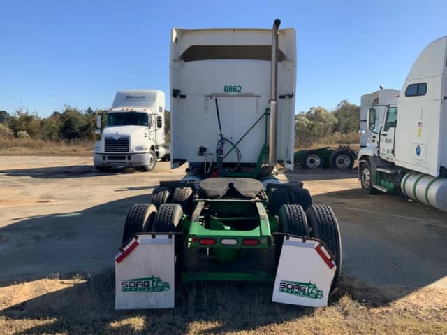 Image of Mack Pinnacle CHU613 equipment image 3