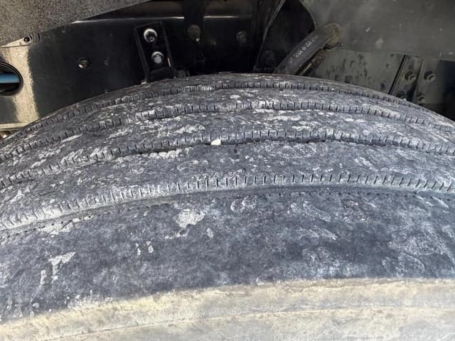 Image of Mack Pinnacle CXU613 equipment image 2