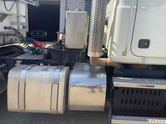 Image of Mack Pinnacle CXU613 equipment image 4