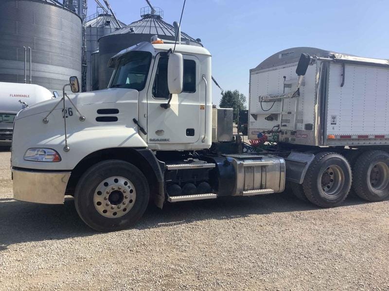 2016 Mack Pinnacle CXU613 Equipment Image0