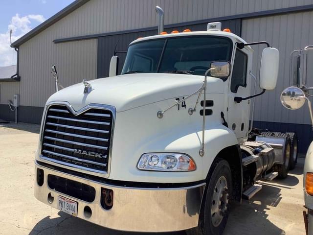 Image of Mack Pinnacle equipment image 1