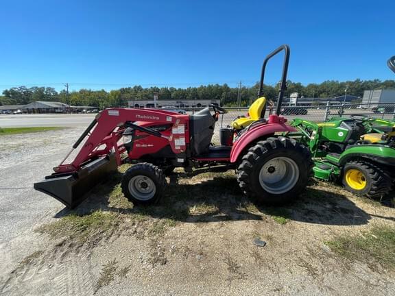 Image of Mahindra 1538 equipment image 1