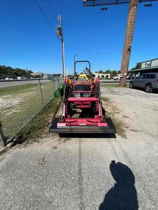 Image of Mahindra 1538 equipment image 3