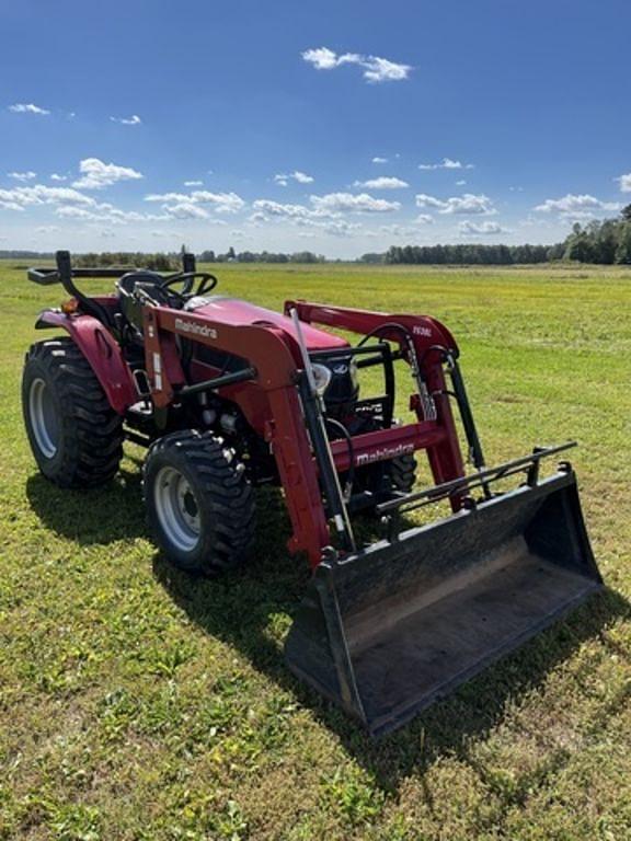 Image of Mahindra 2538 equipment image 3