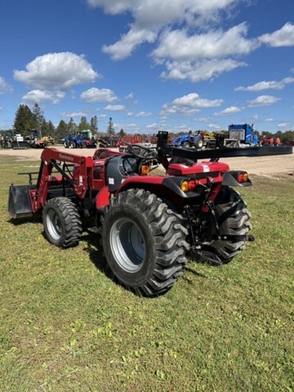 Image of Mahindra 2538 equipment image 1