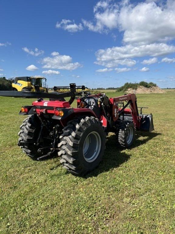 Image of Mahindra 2538 equipment image 2