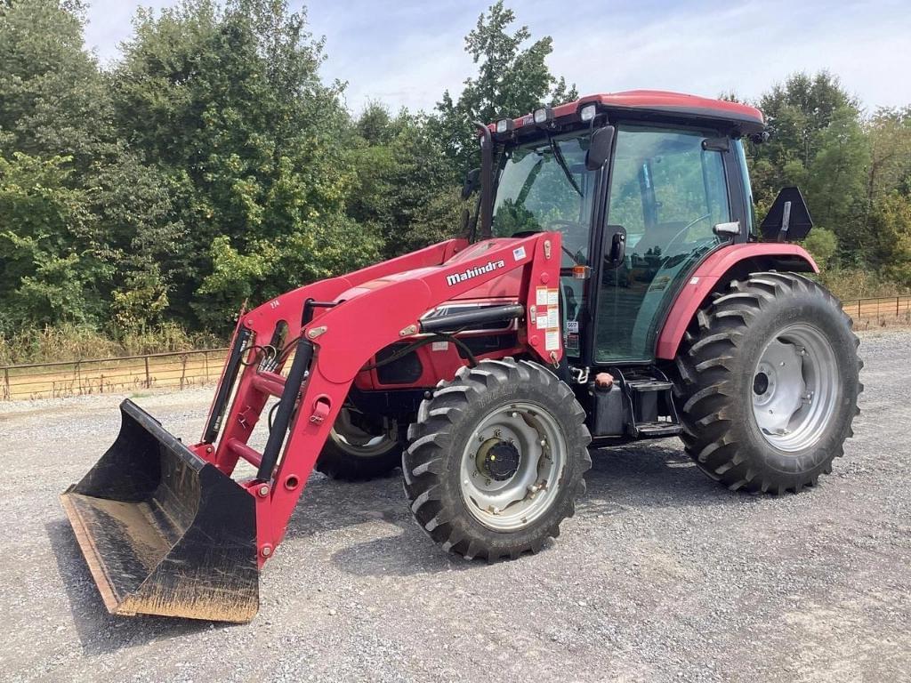 Image of Mahindra 7060 Primary image