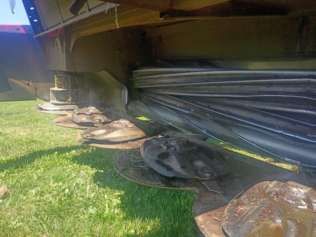 Image of Massey Ferguson 1383 equipment image 2