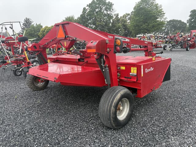 Image of Massey Ferguson 1383 equipment image 4