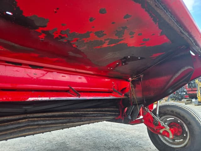 Image of Massey Ferguson 1383 equipment image 3