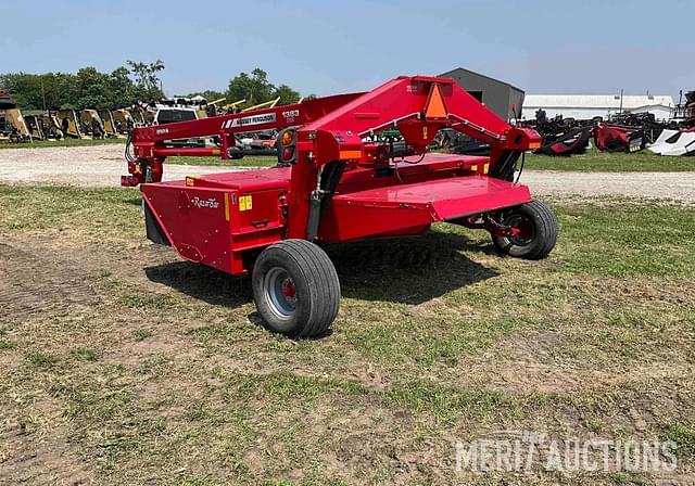 Image of Massey Ferguson 1383 equipment image 2