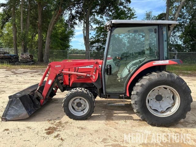 Image of Massey Ferguson 1533 equipment image 1