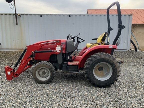 2016 Massey Ferguson 1734E Equipment Image0