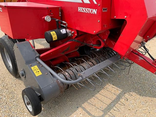 Image of Massey Ferguson Hesston 1840 equipment image 3