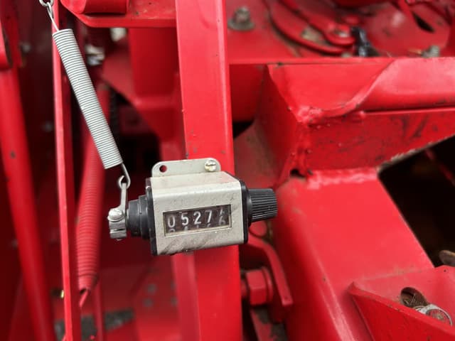 Image of Massey Ferguson 1840 equipment image 3