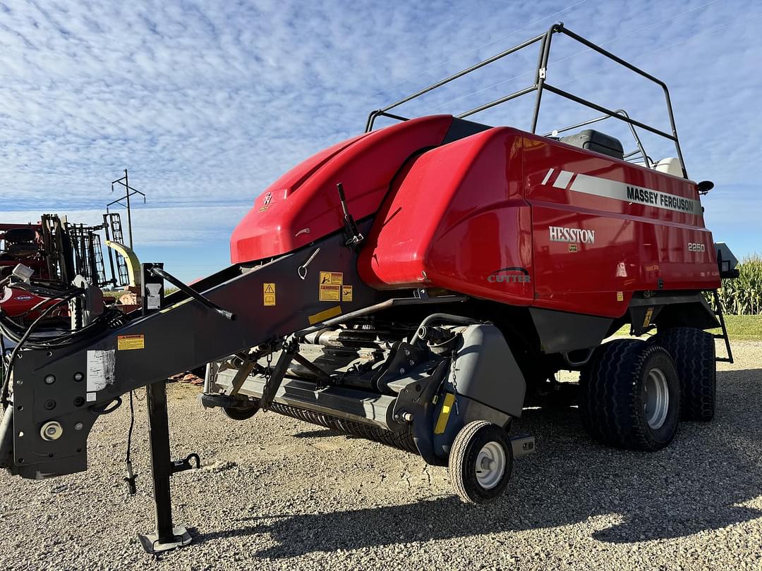 Image of Massey Ferguson 2250 Primary image