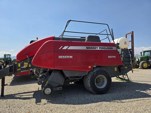 Image of Massey Ferguson 2270 equipment image 4