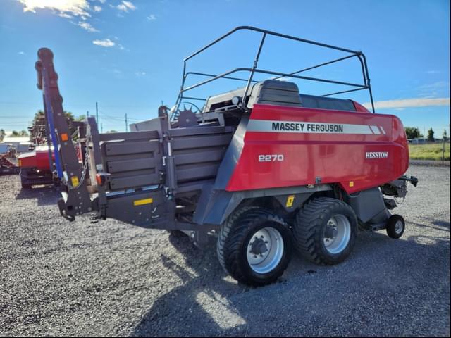 Image of Massey Ferguson 2270 equipment image 2