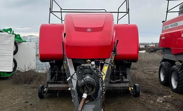 Image of Massey Ferguson 2270XD equipment image 4