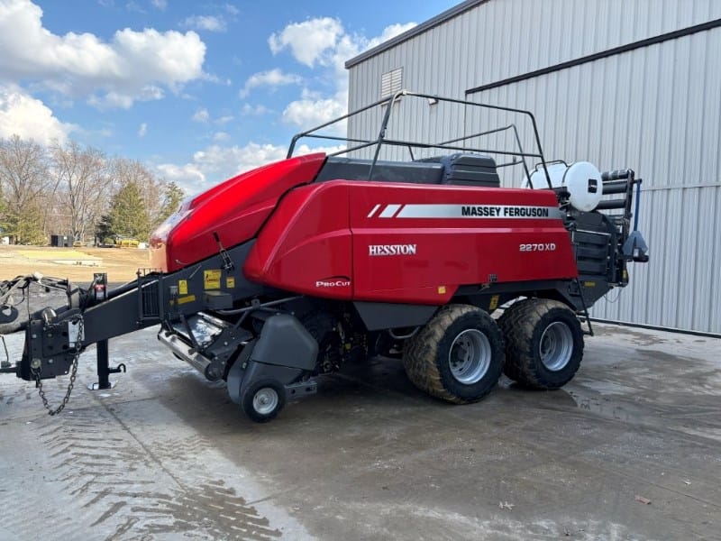 2016 Massey Ferguson 2270XD Equipment Image0