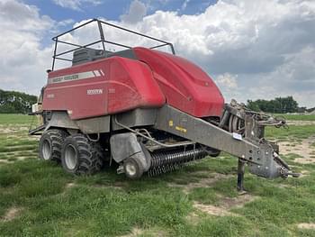 2016 Massey Ferguson 2290 Equipment Image0